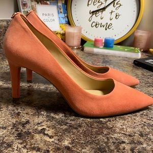Michael Kors pumps